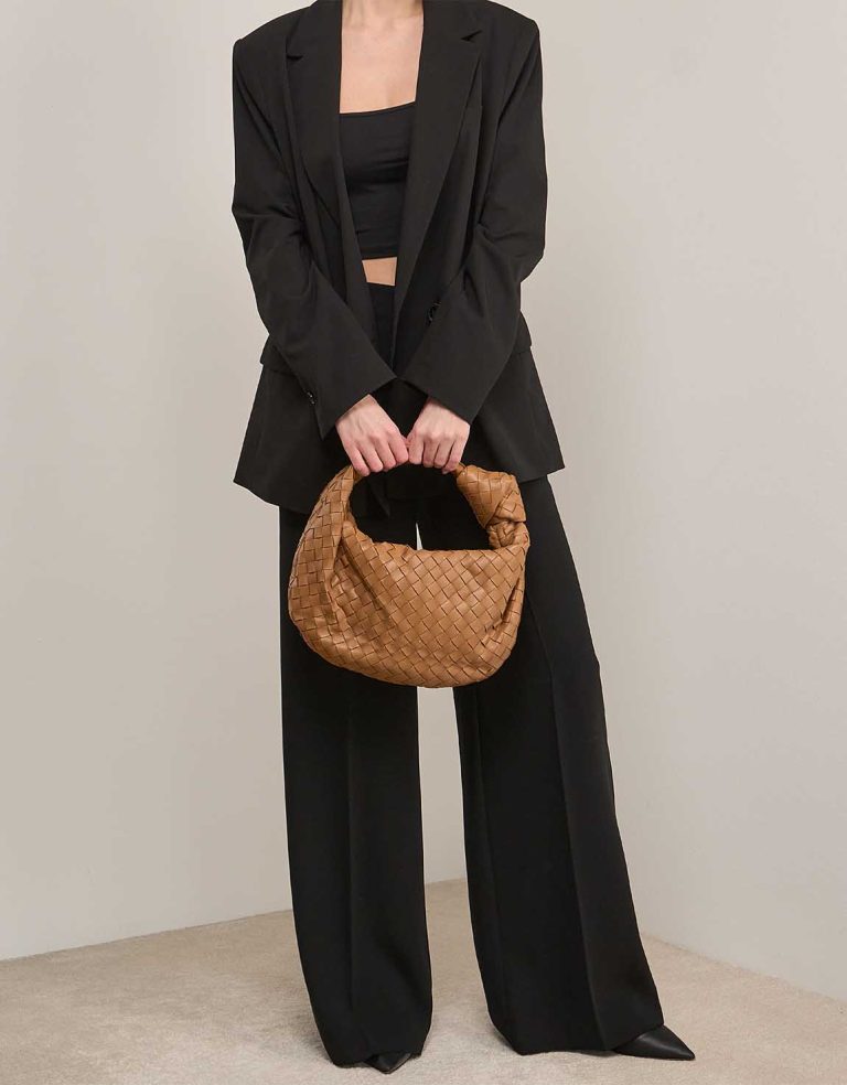Bottega Veneta Jodie Teen Lamb Brown on Model | Sell your designer bag