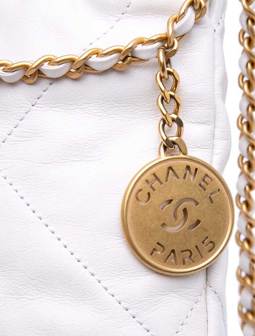 Chanel 22 Mini Calf White Signs of wear | Sell your designer bag