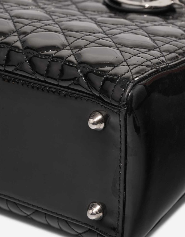 Dior Lady Large Patent Black Signs of wear | Sell your designer bag