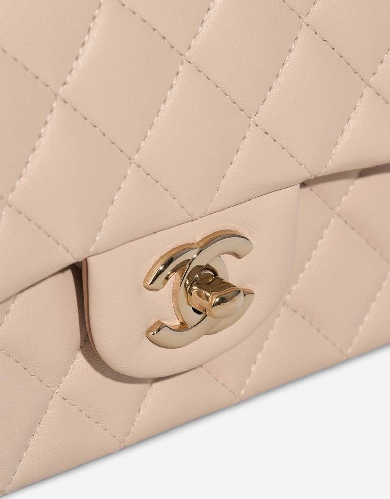 Chanel Timeless Handle Mini Rectangular Lamb Beige / Écru Closing System | Sell your designer bag