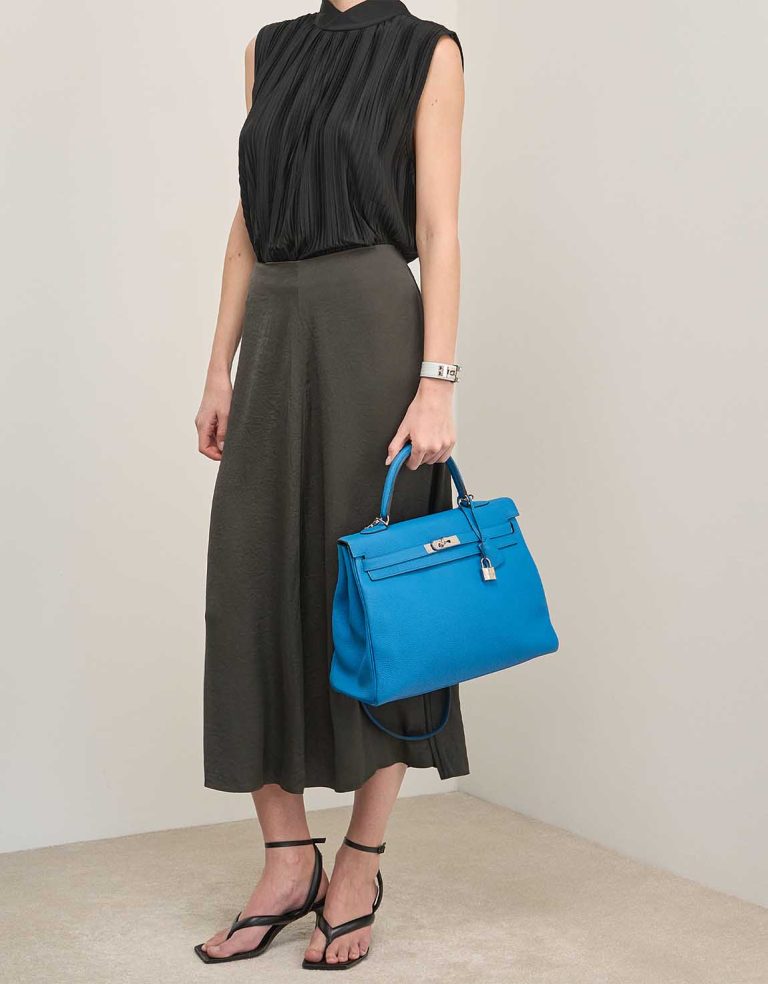 Hermès Kelly 35 Taurillon Clémence Bleu Zanzibar on Model | Sell your designer bag