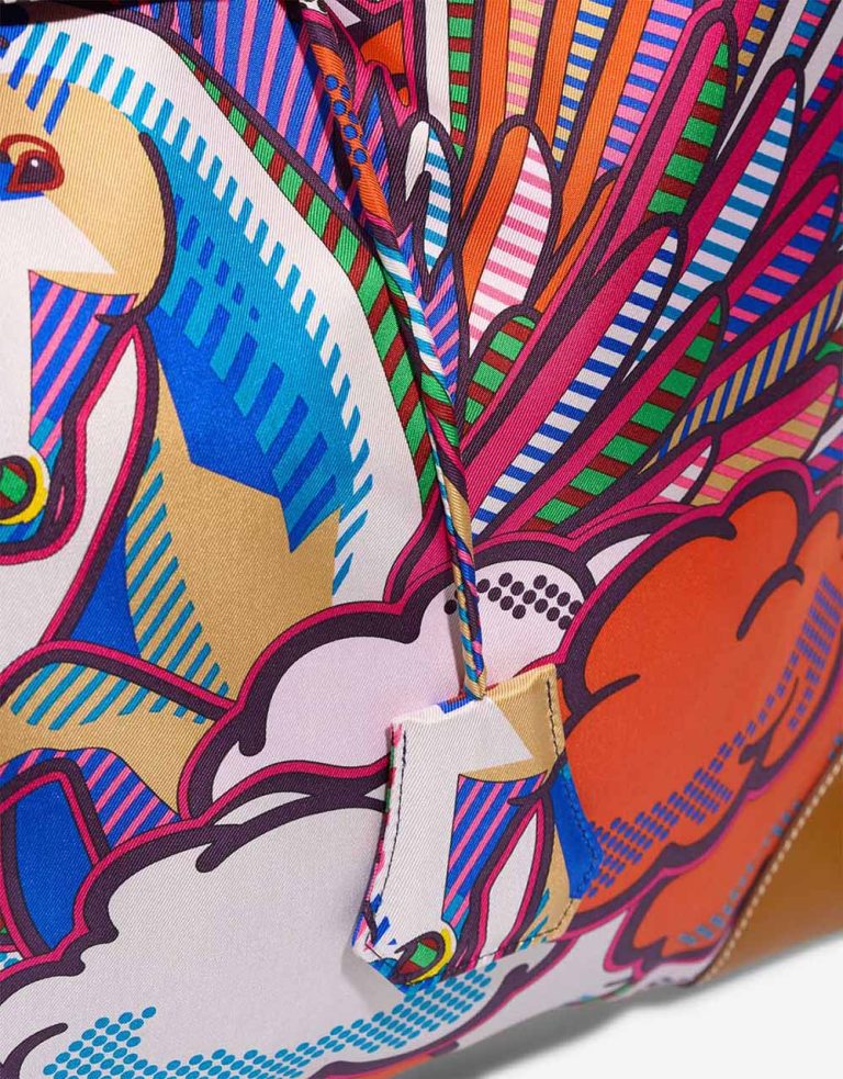 Hermès Silky City 33 Silk / Barenia Fauve / Multicolour Closing System | Sell your designer bag