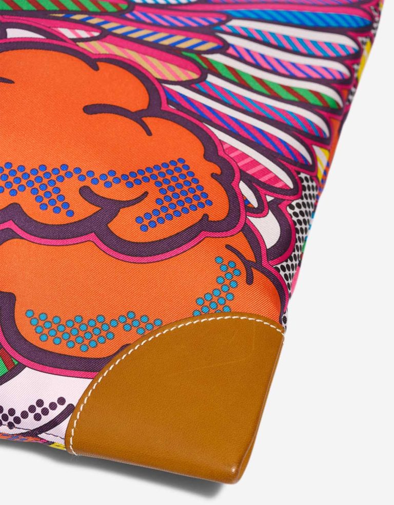Hermès Silky City 33 Silk / Barenia Fauve / Multicolour Signs of wear | Sell your designer bag
