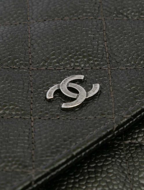 Chanel Wallet On Chain Caviar Black Closing System | Sell your designer bag