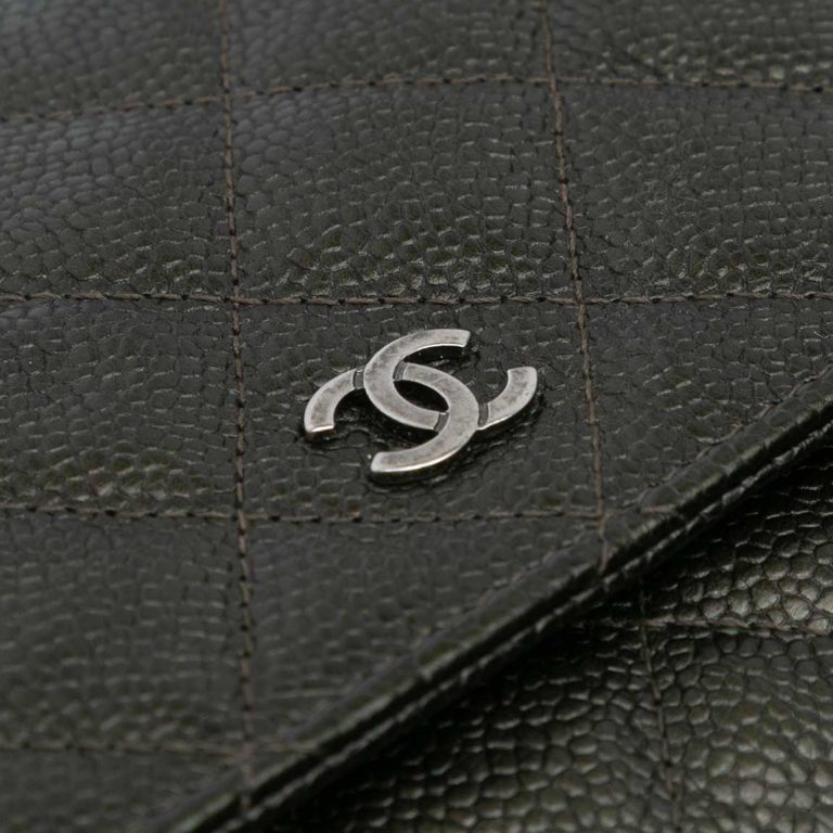 Chanel Wallet On Chain Caviar Black Closing System | Sell your designer bag