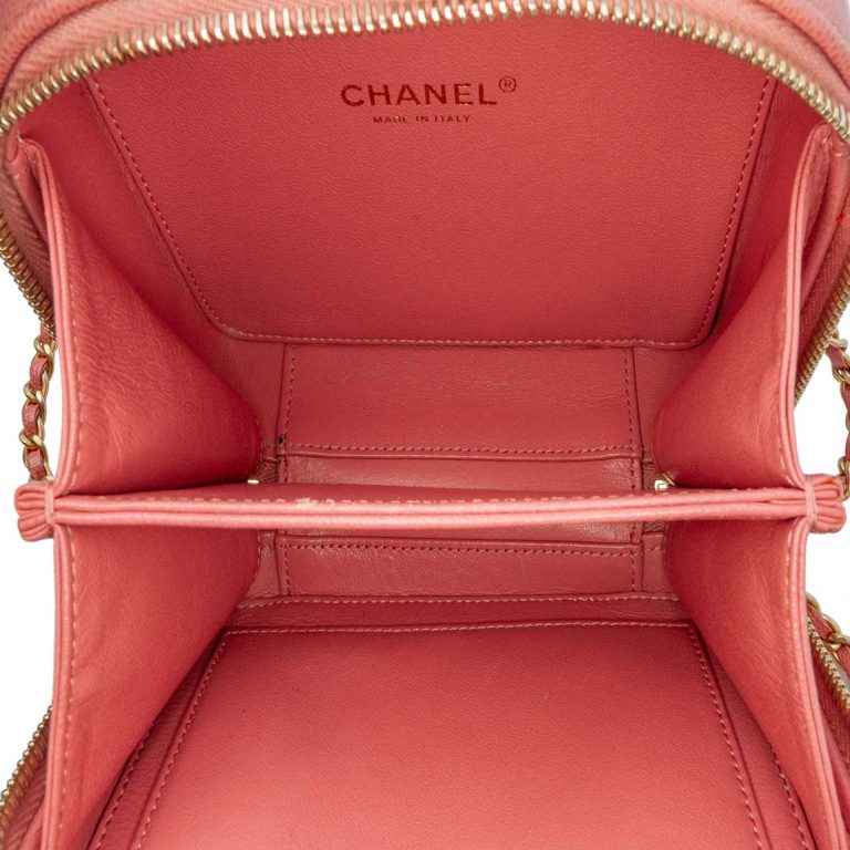 Chanel Vanity Small Caviar Pink Inside | Sell your designer bag