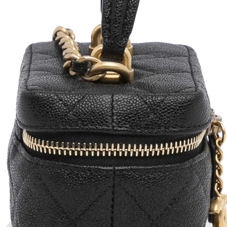 Chanel Vanity Mini Caviar Black Signs of wear | Sell your designer bag
