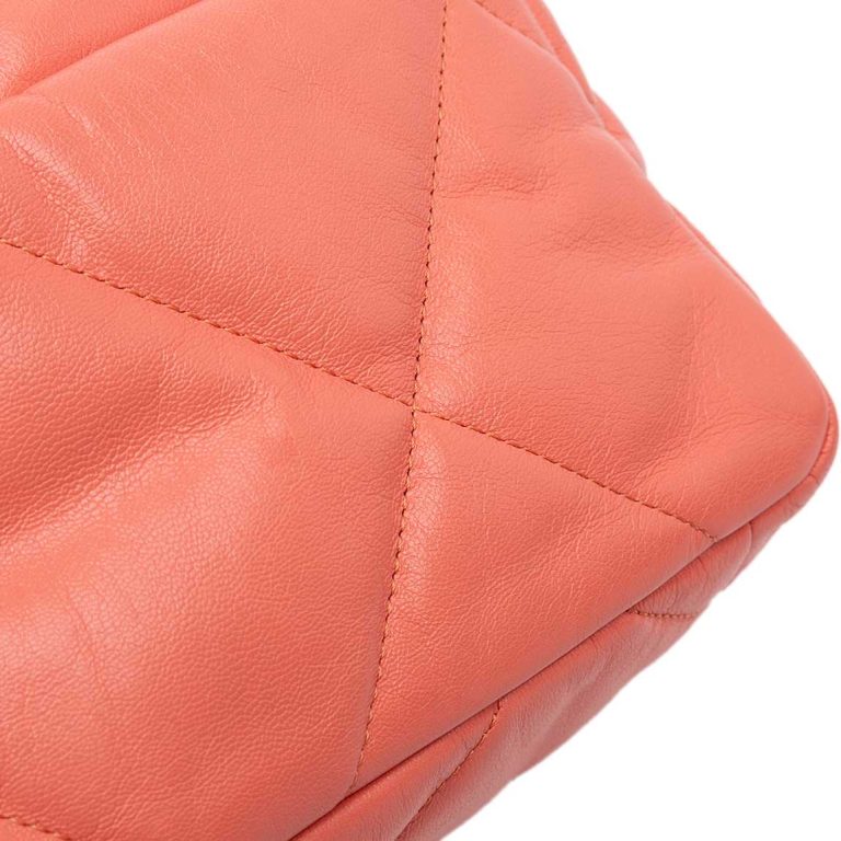 Chanel 19 Flap Bag Lamb Coral Pink Signs of wear | Sell your designer bag