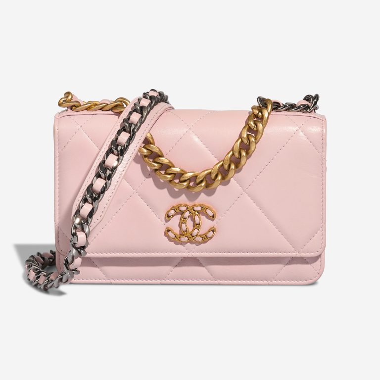 Chanel 19 Wallet On Chain Lamb Light Rose Front | Sell your designer bag