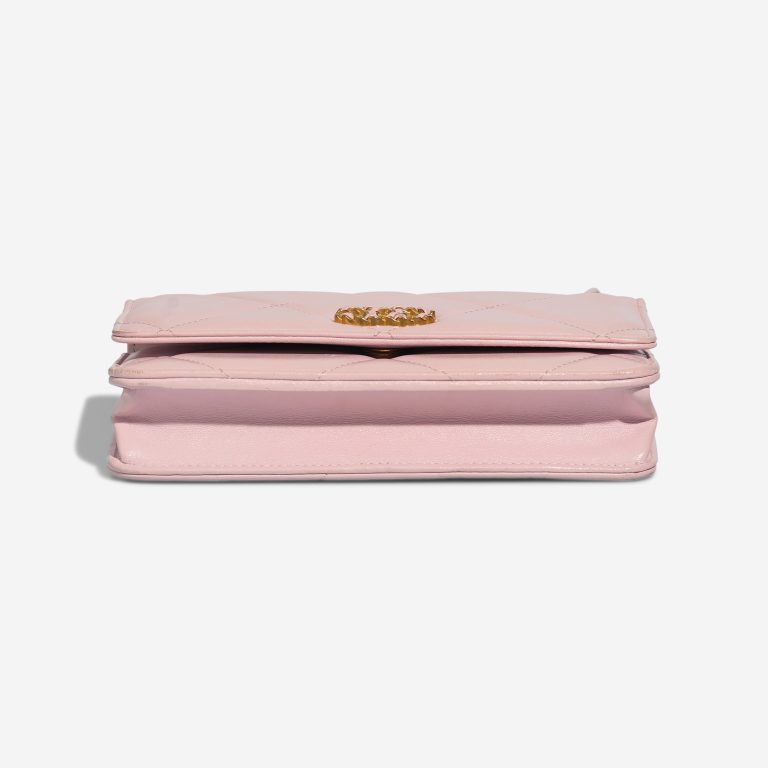 Chanel 19 Wallet On Chain Lamb Light Rose | Sell your designer bag