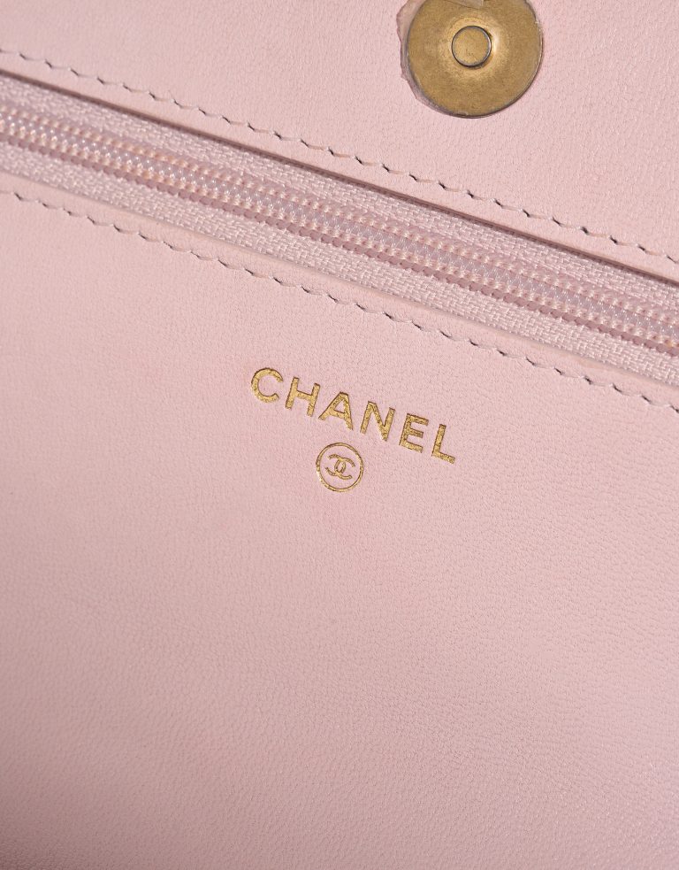 Chanel 19 Wallet On Chain Lamb Light Rose Logo | Sell your designer bag