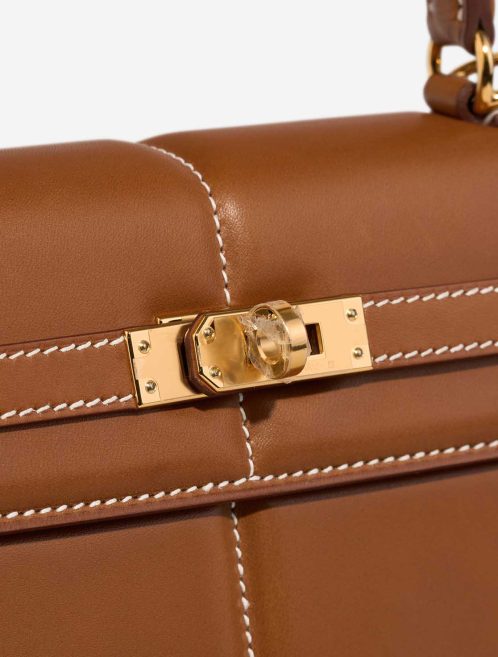 Hermès Kelly Padded 25 Barenia Fauve Closing System | Sell your designer bag