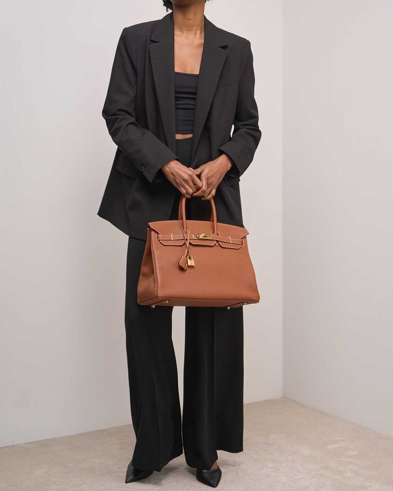 Hermès Birkin 35 Togo Gold on Model | Sell your designer bag