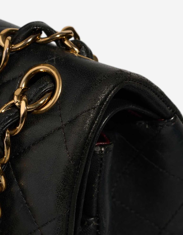Chanel Timeless Jumbo Lamb Black Signs of wear | Sell your designer bag
