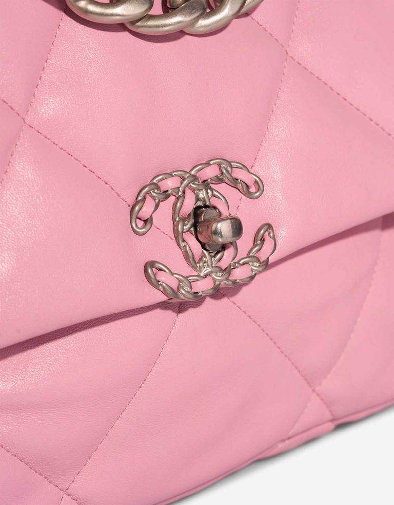 Chanel 19 Large Flap Bag Lamb Pink Closing System | Sell your designer bag