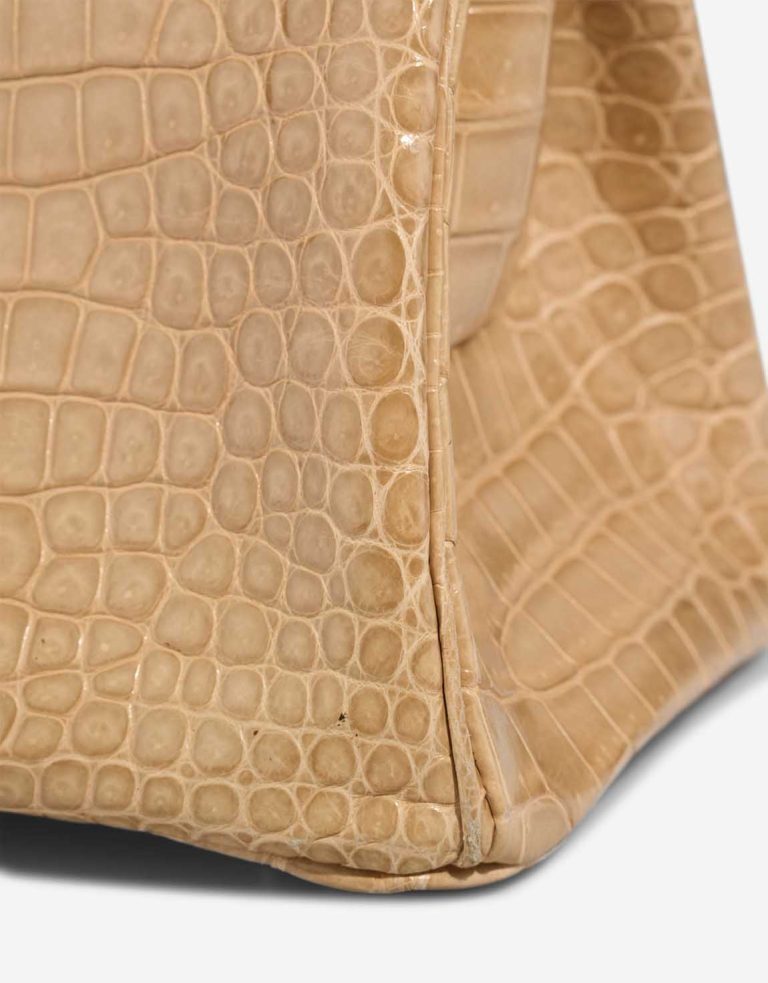 Hermès Birkin 30 Porosus Crocodile Poussière Signs of wear | Sell your designer bag