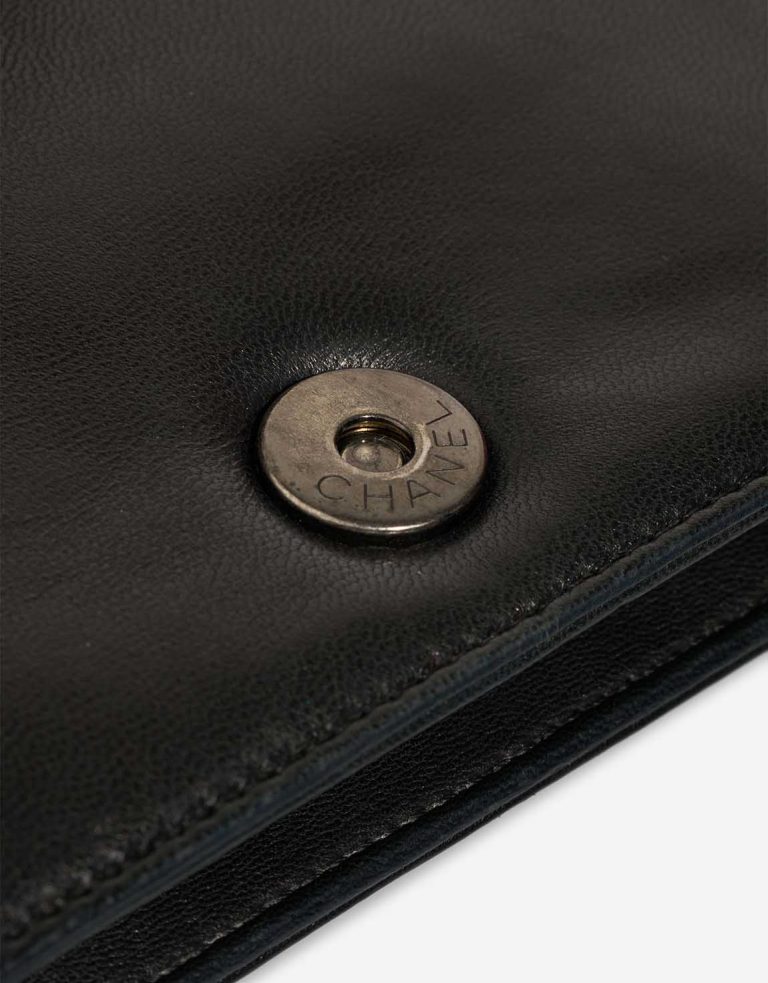 Chanel Boy Lego Brick Lamb / PVC Black Closing System | Sell your designer bag