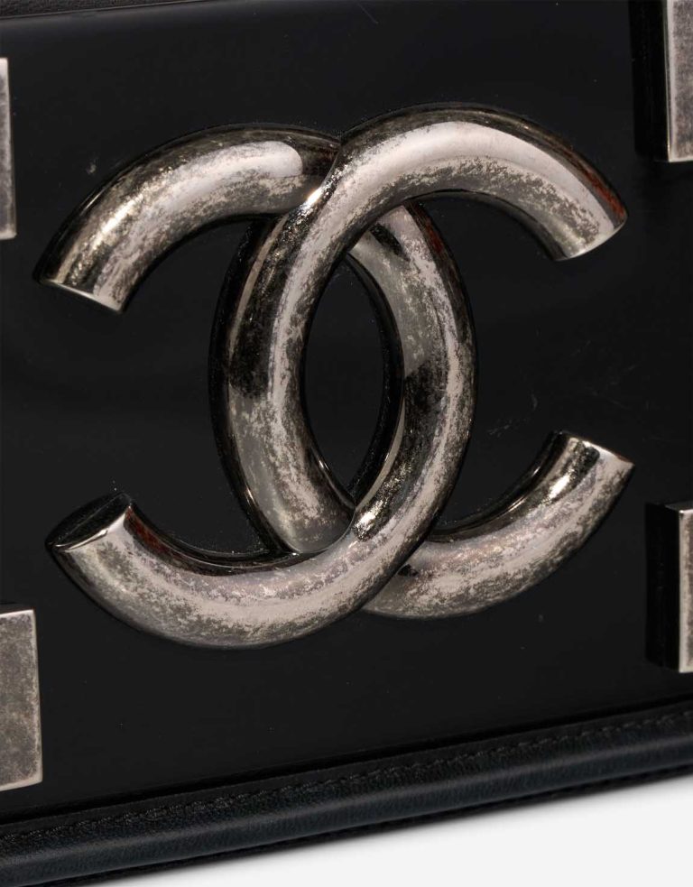 Chanel Boy Lego Brick Lamb / PVC Black Signs of wear | Sell your designer bag