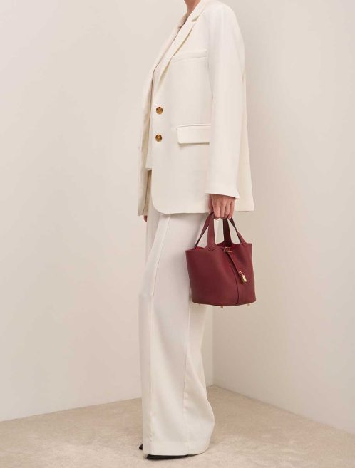 Hermès Picotin 18 Taurillon Clémence Rouge H on Model | Sell your designer bag