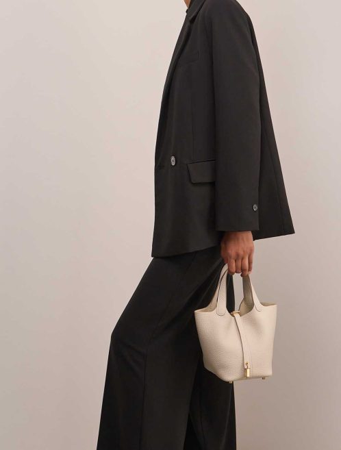 Hermès Picotin 18 Taurillon Clémence Craie on Model | Sell your designer bag