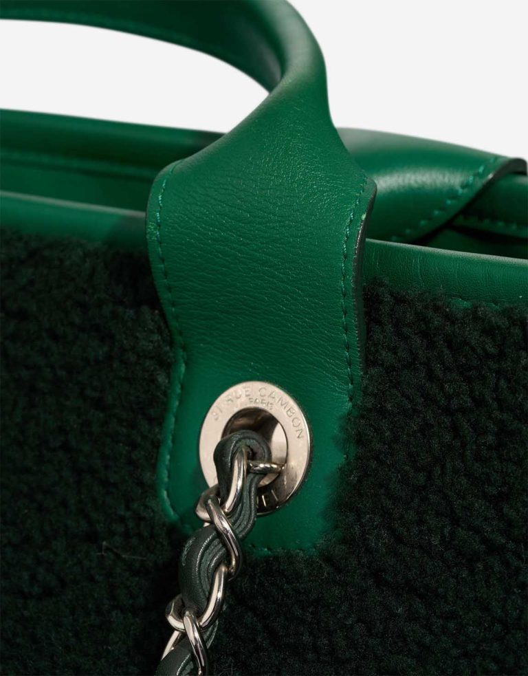 Chanel Deauville Large Shearling / Calf Green / Black Signs of wear | Sell your designer bag
