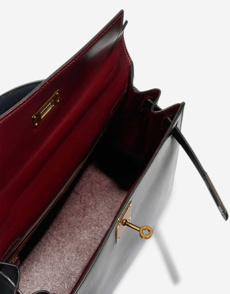 Hermès Kelly 28 Box Bleu Marine / Rouge H / Vert Foncé Inside | Sell your designer bag