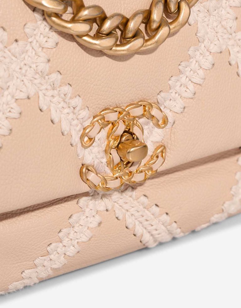 Chanel 19 Flap Bag Calf Beige Closing System | Sell your designer bag