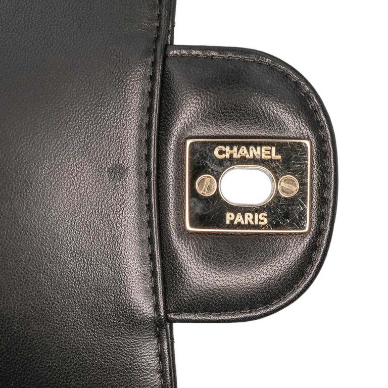 Chanel Timeless Chevron Mini Square Lamb Black Closing System | Sell your designer bag