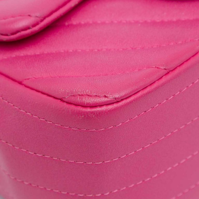 Chanel Timeless Chevron Mini Square Lamb Pink Signs of wear | Sell your designer bag