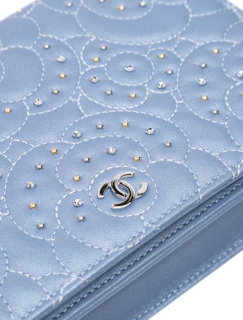 Chanel Wallet On Chain Camelia Lamb / Studs Light Lilac Closing System | Sell your designer bag