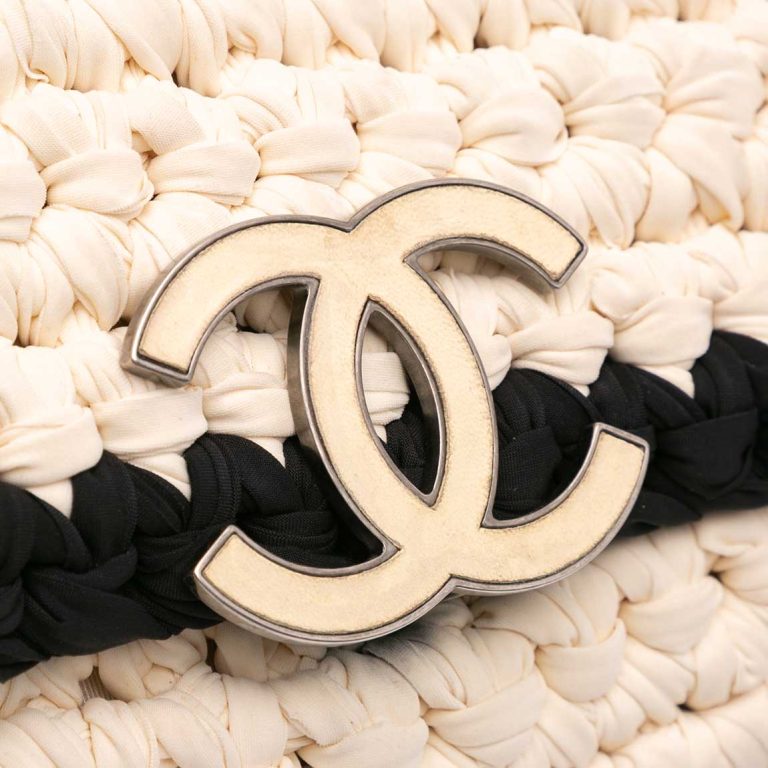 Chanel Fancy Crochet Flap Bag Medium Neoprene White / Black Closing System | Sell your designer bag