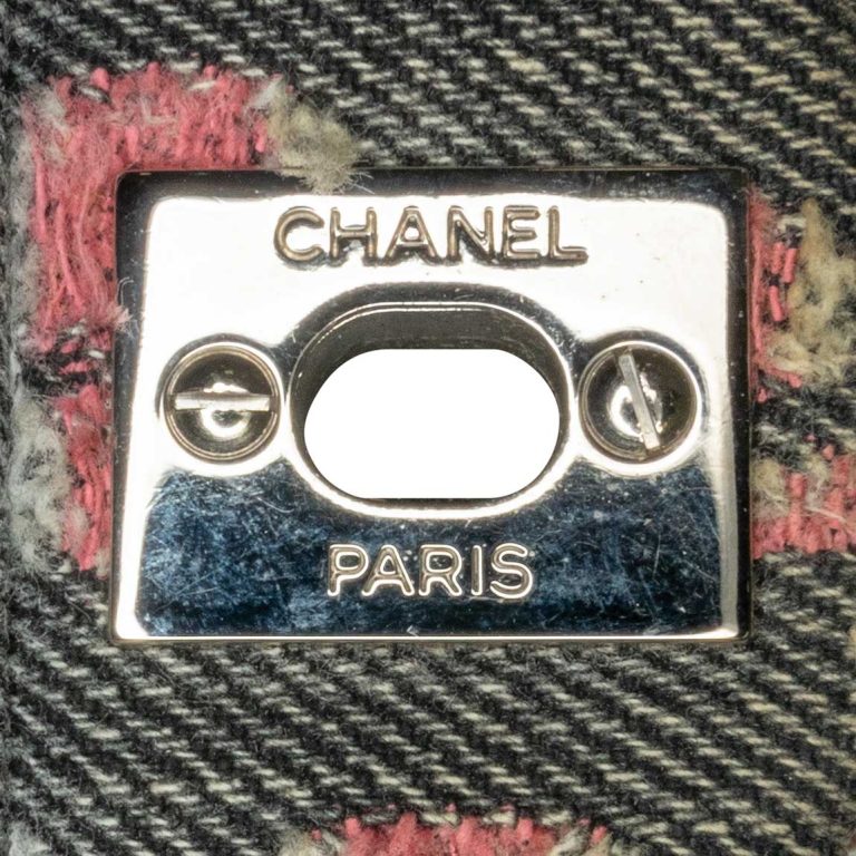 Chanel Timeless Medium Distressed Denim Grey / Pink Signs of wear | Sell your designer bag
