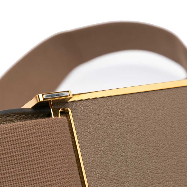 Hermès Geta Chèvre Mysore Étoupe Signs of wear | Sell your designer bag