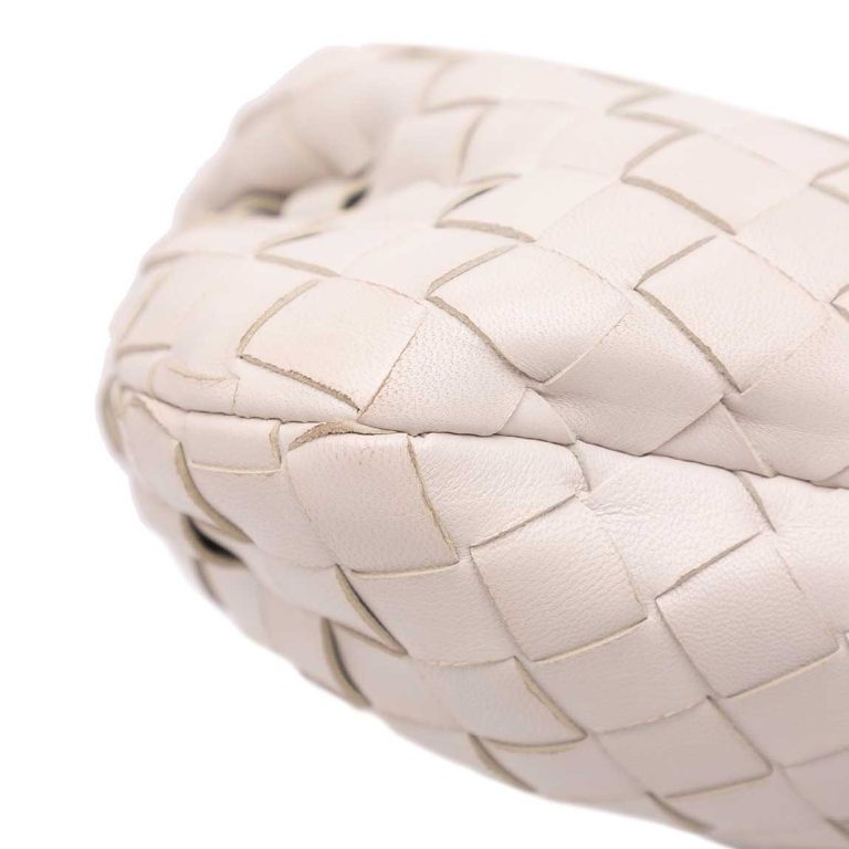 Bottega Veneta Jodie Small Lamb White Signs of wear | Sell your designer bag