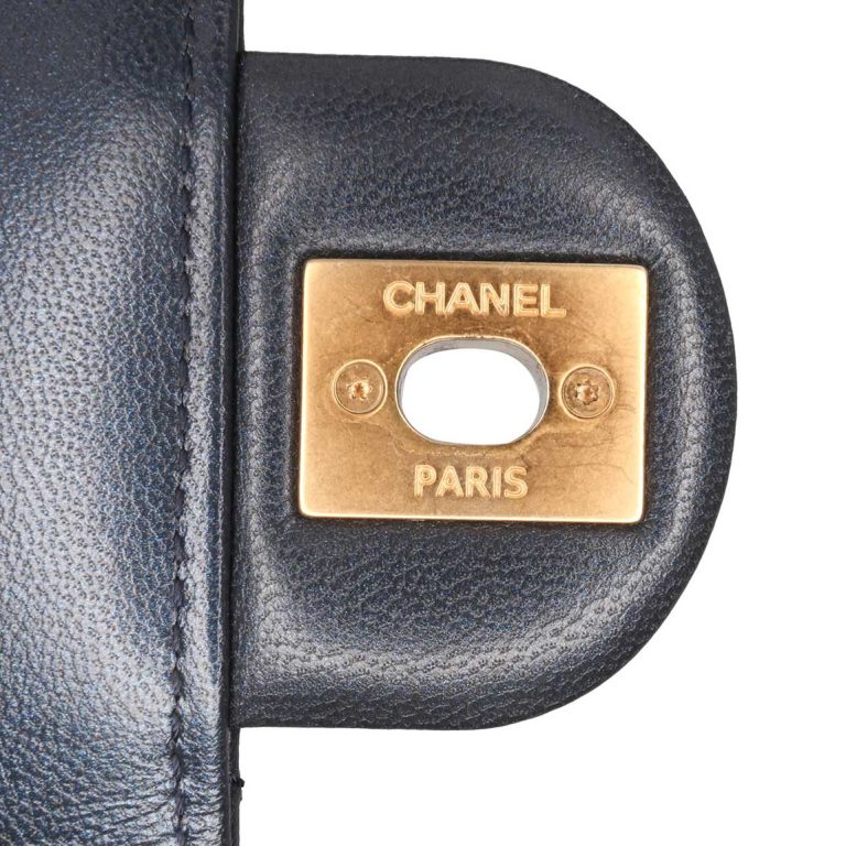 Chanel Timeless Mini Square Pearl / Lamb Dark Blue Closing System | Sell your designer bag