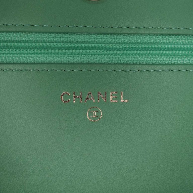 Chanel Boy Wallet On Chain Lamb Green Logo | Sell your designer bag