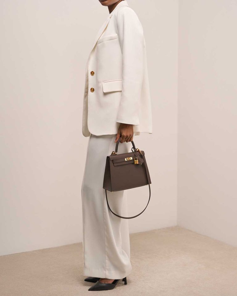Hermès Kelly 25 Epsom Ecorce on Model | Sell your designer bag