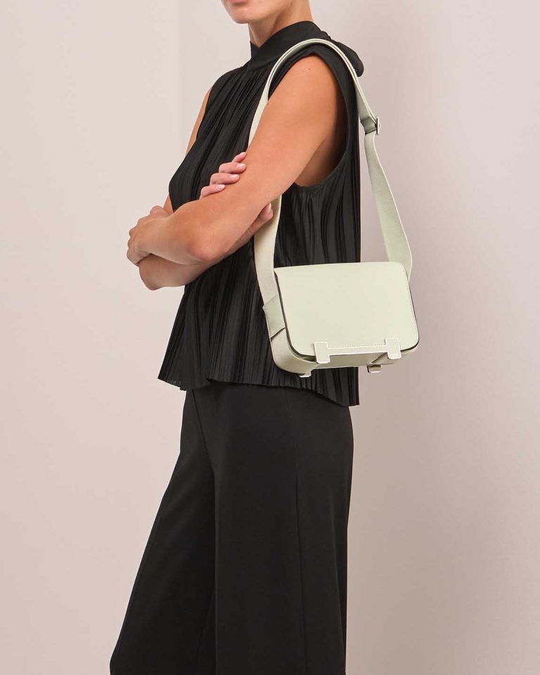 Hermès Geta Chèvre Mysore Vert Fizz on Model | Sell your designer bag