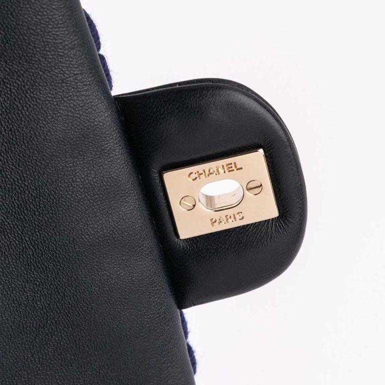 Chanel Timeless Medium Calf / Wool Pink / Dark Blue Closing System | Sell your designer bag
