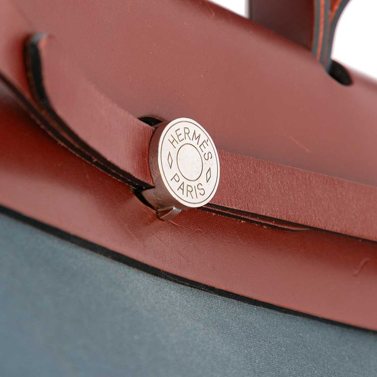 Hermès Herbag 39 Toile / Vache Hunter Rouge H / Gris Fumé  Closing System | Sell your designer bag