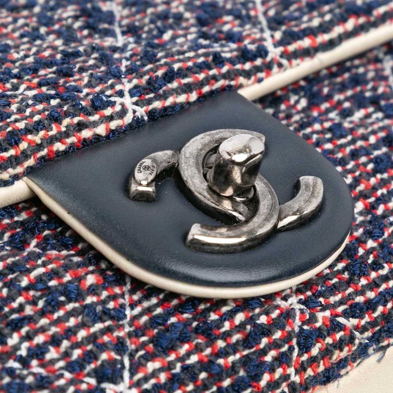 Chanel Timeless Medium Tweed Blue Closing System | Sell your designer bag