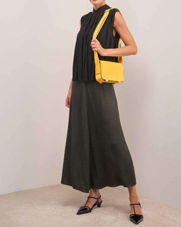 Hermès Geta Chèvre Mysore Jaune Citron / New Lime Front | Sell your designer bag