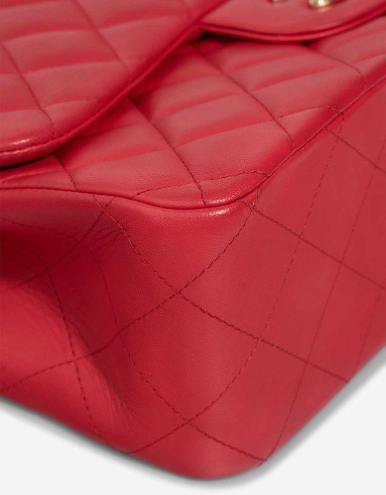 Chanel Timeless Jumbo Lamb Red Signs of wear | Sell your designer bag