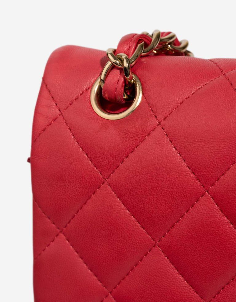 Chanel Timeless Jumbo Lamb Red Signs of wear | Sell your designer bag