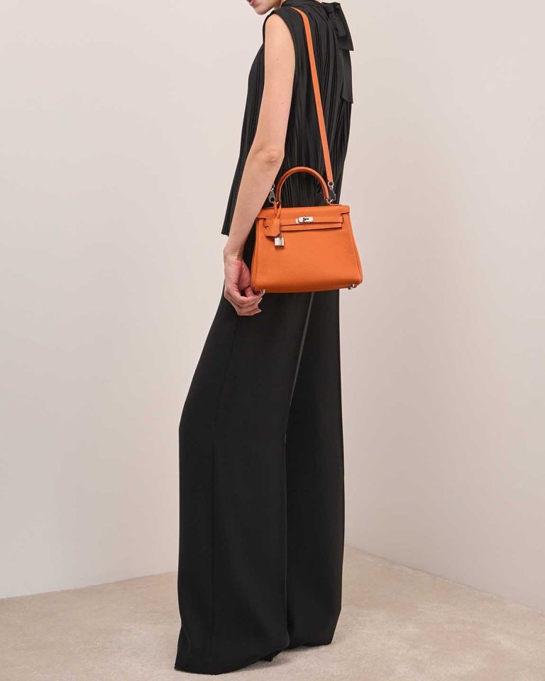 Hermès Kelly 25 Togo Orange Front | Sell your designer bag