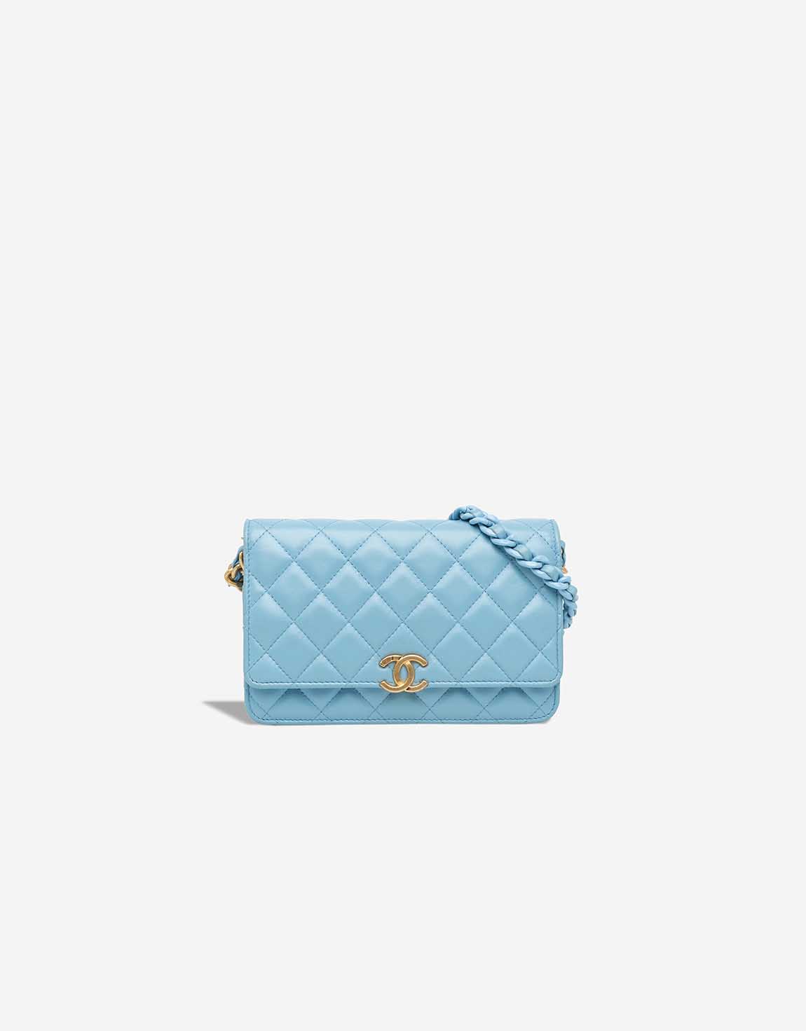 YL0QXH580ZLWO3U5_Chanel_Wallet