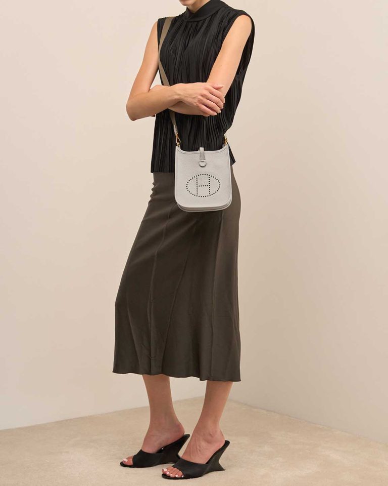 Hermès Evelyne 16 Clémence Bleu Pale / Étain Front | Sell your designer bag