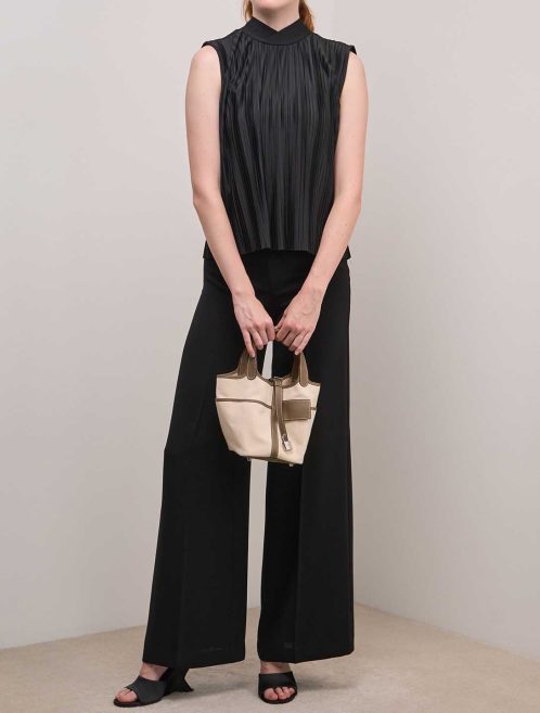 Hermès Picotin 18 Toile Goeland / Swift Nata / Étoupe on Model | Sell your designer bag