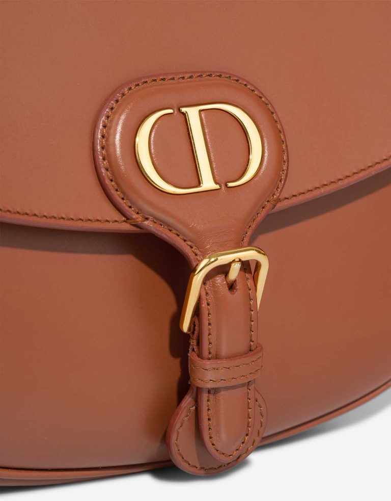 Dior Bobby Medium Calf Brown Closing System | Sell your designer bag