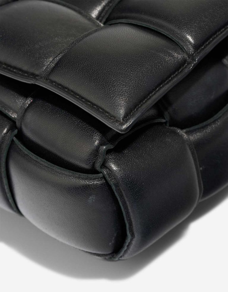 Bottega Veneta Cassette Lamb Black Signs of wear | Sell your designer bag